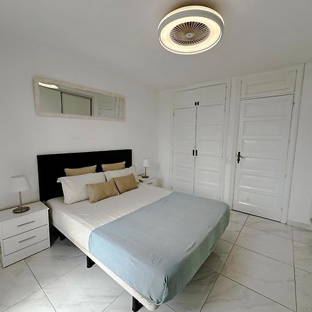 Classbnb - 3 Apartments 50M From The Las Americas Promenade 아로나 외부 사진