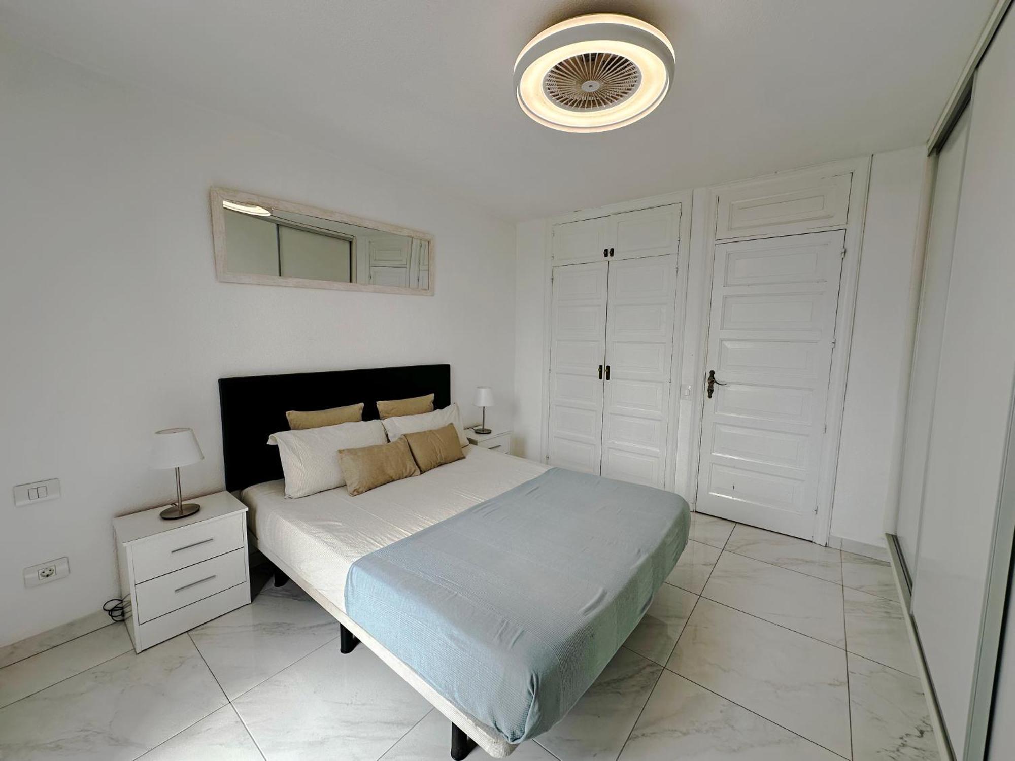Classbnb - 3 Apartments 50M From The Las Americas Promenade 아로나 외부 사진