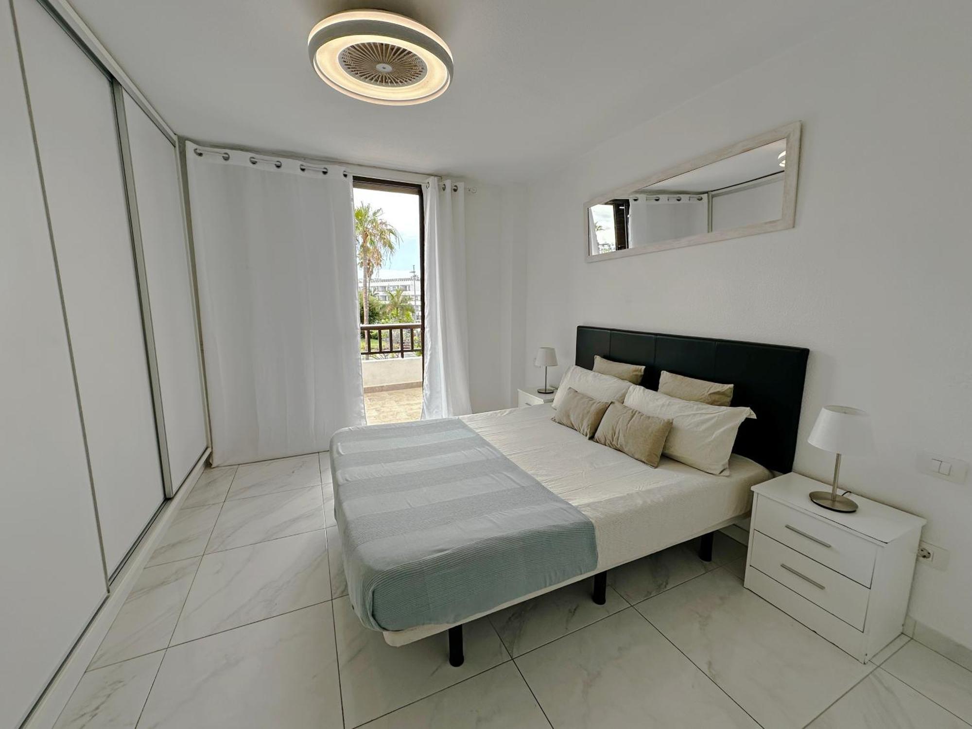 Classbnb - 3 Apartments 50M From The Las Americas Promenade 아로나 외부 사진