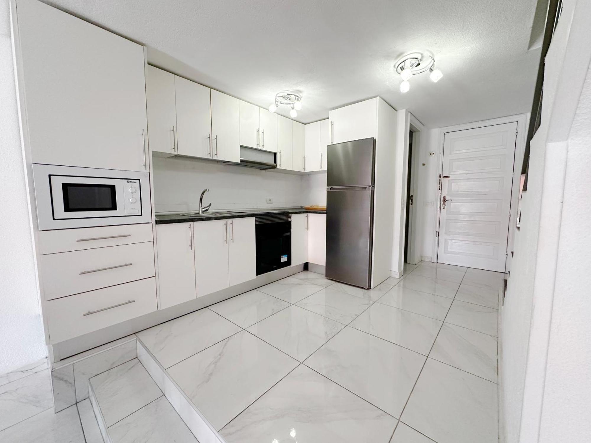 Classbnb - 3 Apartments 50M From The Las Americas Promenade 아로나 외부 사진