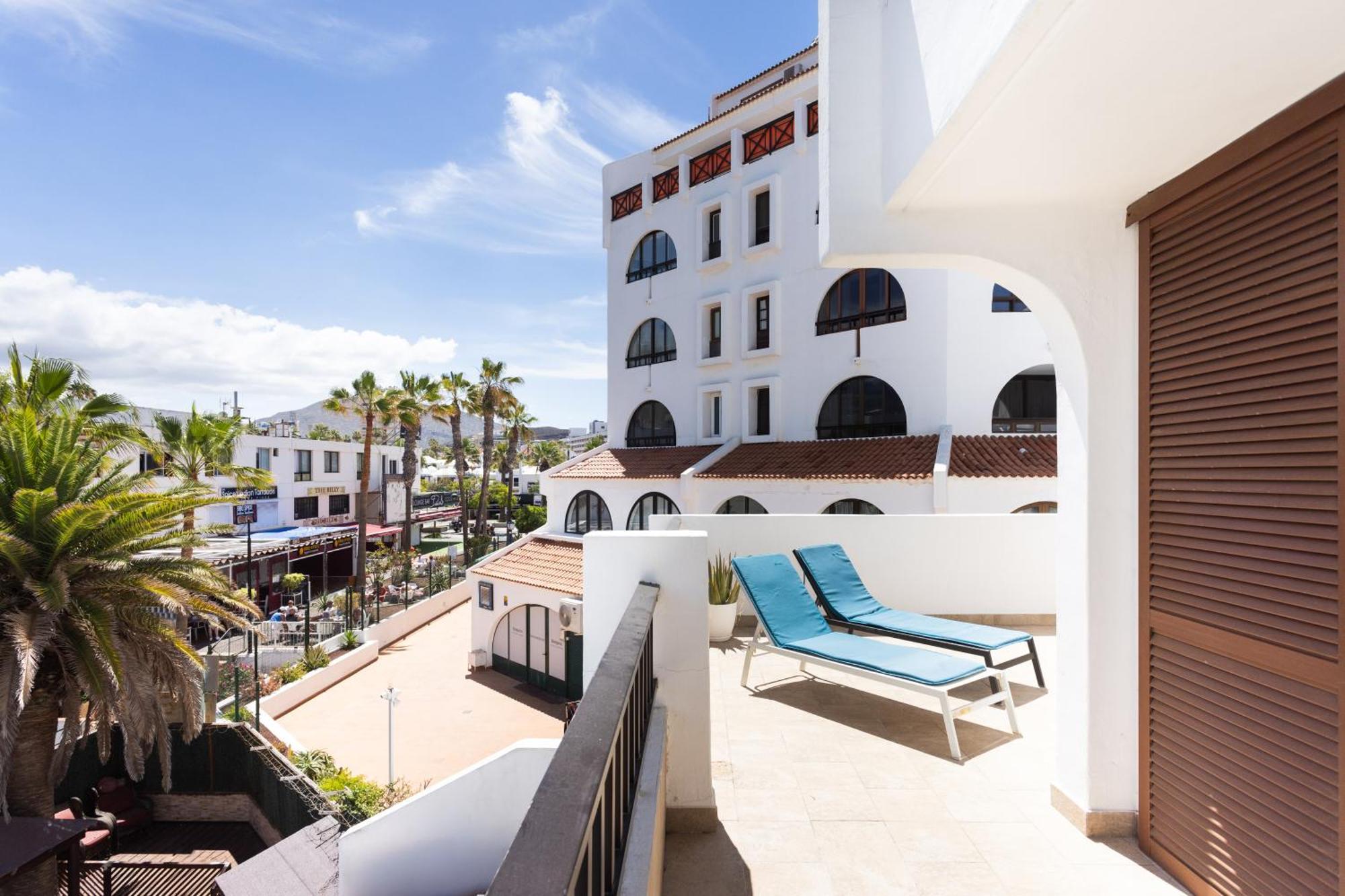 Classbnb - 3 Apartments 50M From The Las Americas Promenade 아로나 외부 사진
