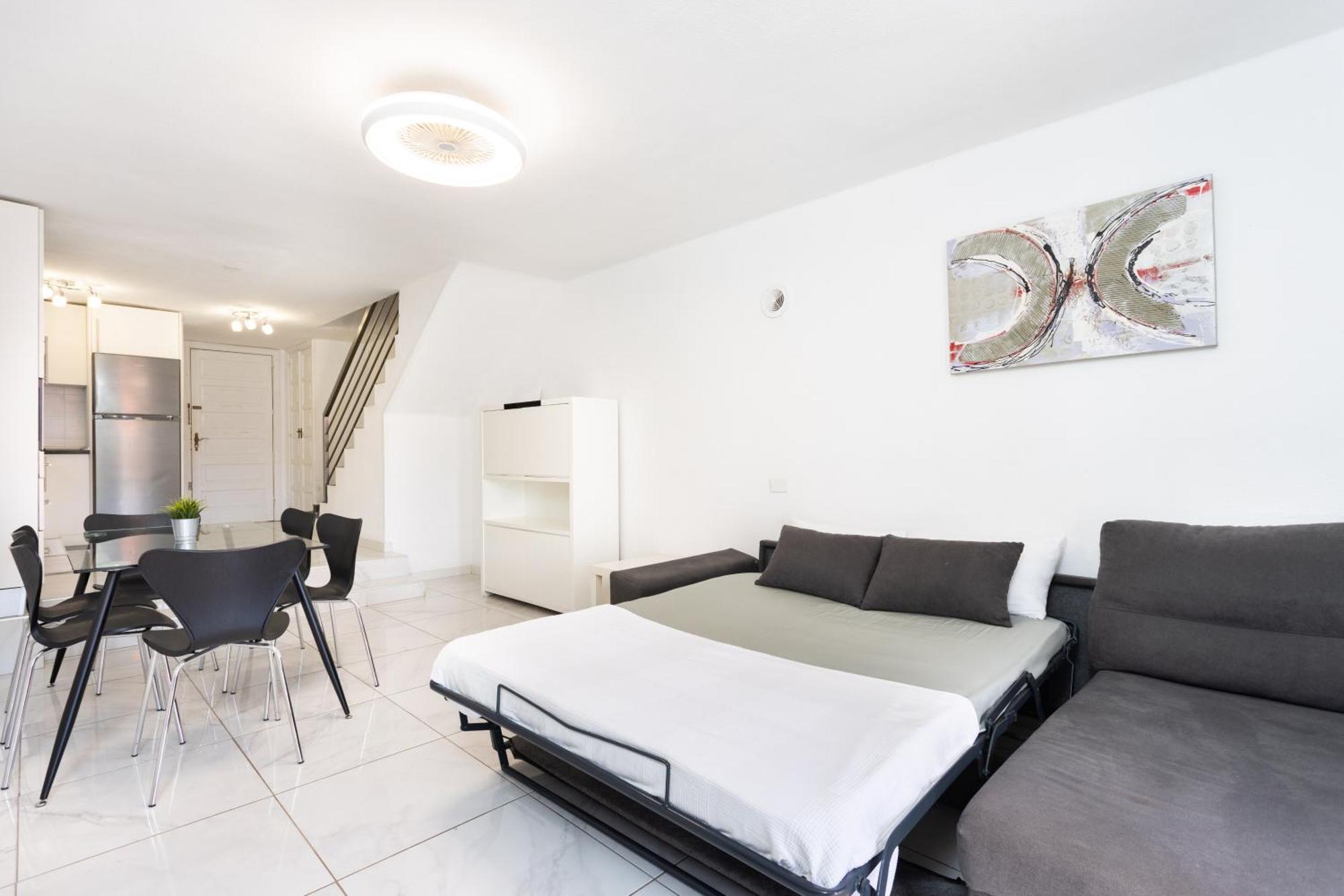 Classbnb - 3 Apartments 50M From The Las Americas Promenade 아로나 외부 사진