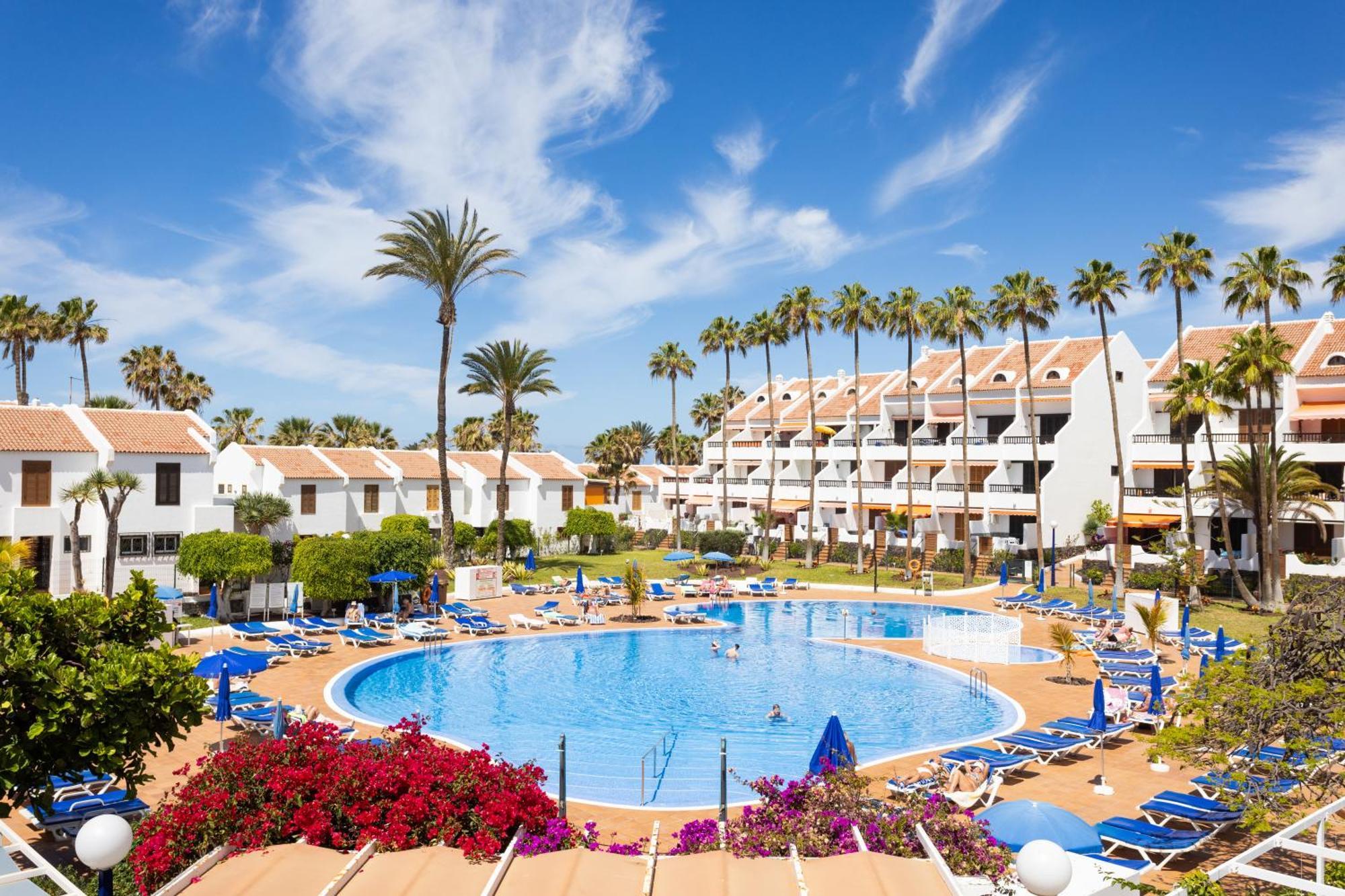 Classbnb - 3 Apartments 50M From The Las Americas Promenade 아로나 외부 사진