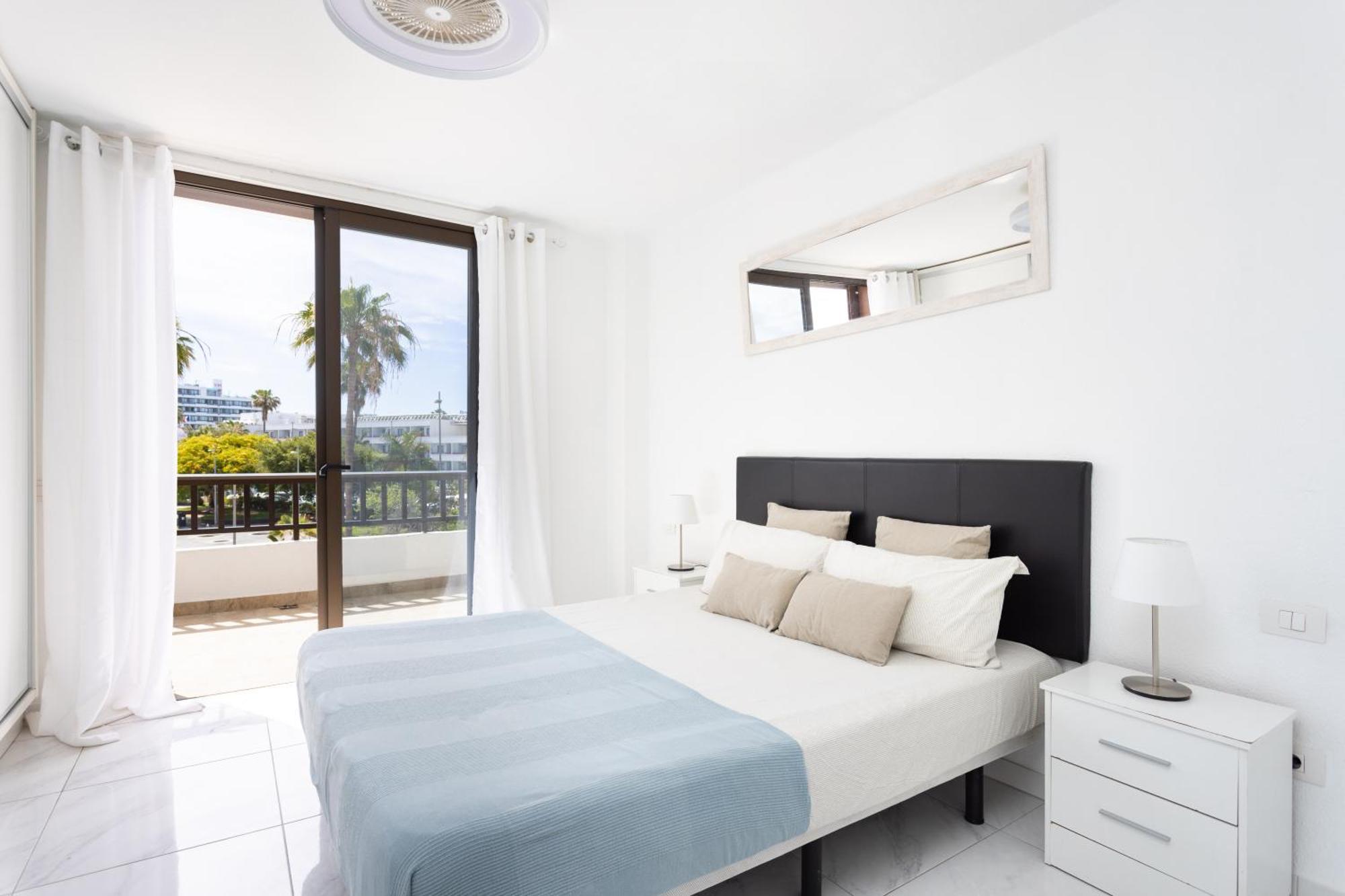 Classbnb - 3 Apartments 50M From The Las Americas Promenade 아로나 외부 사진