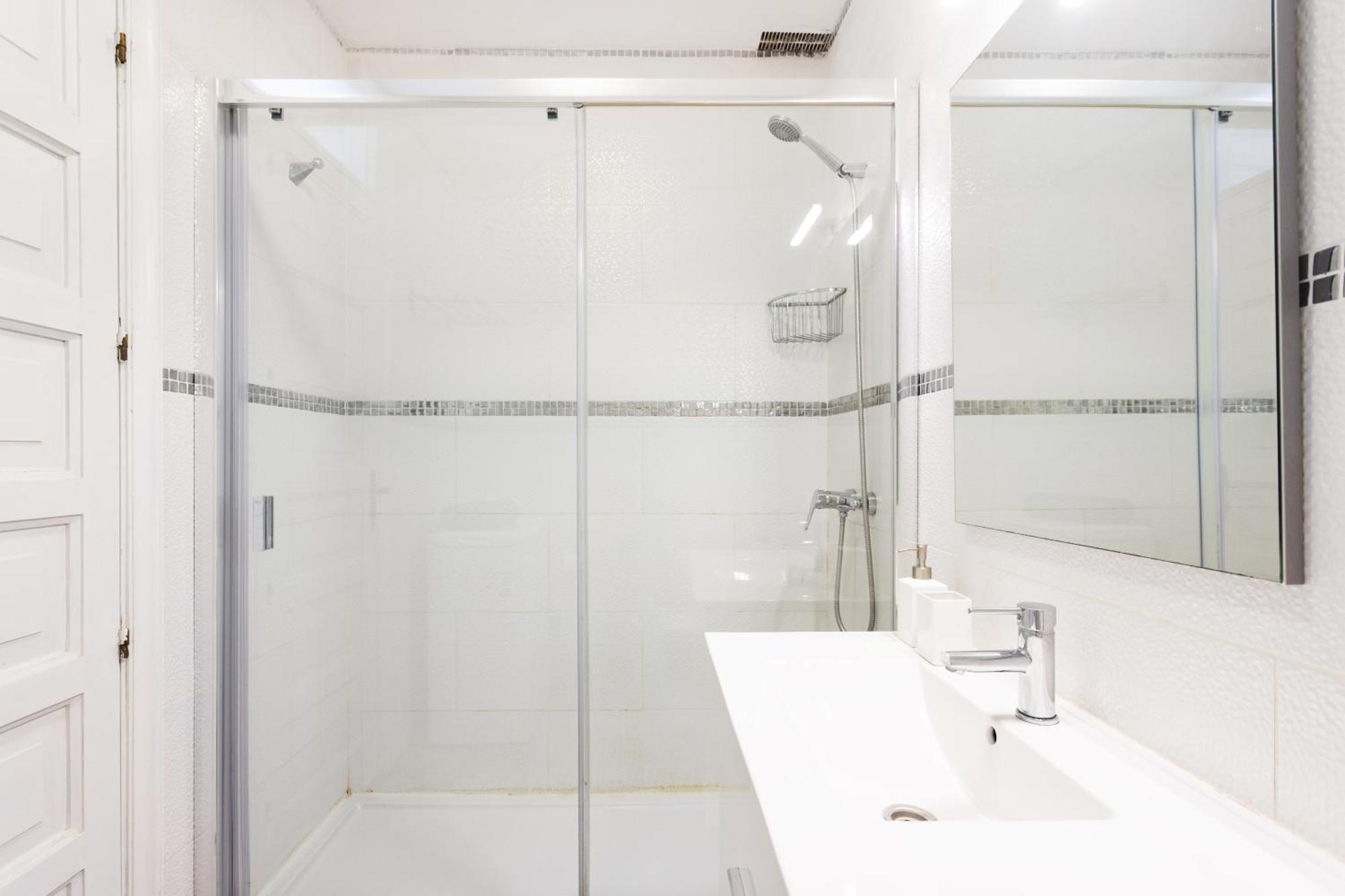 Classbnb - 3 Apartments 50M From The Las Americas Promenade 아로나 외부 사진