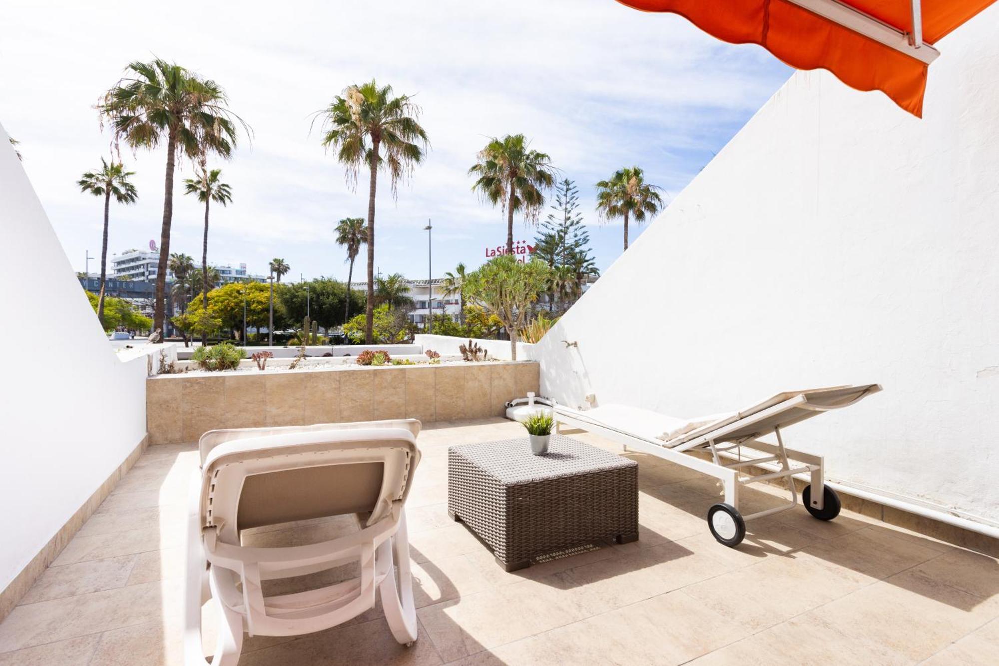 Classbnb - 3 Apartments 50M From The Las Americas Promenade 아로나 외부 사진